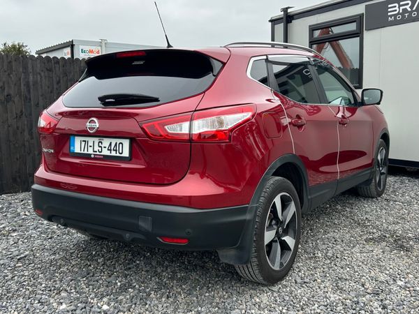 Nissan Qashqai 2017 369560741