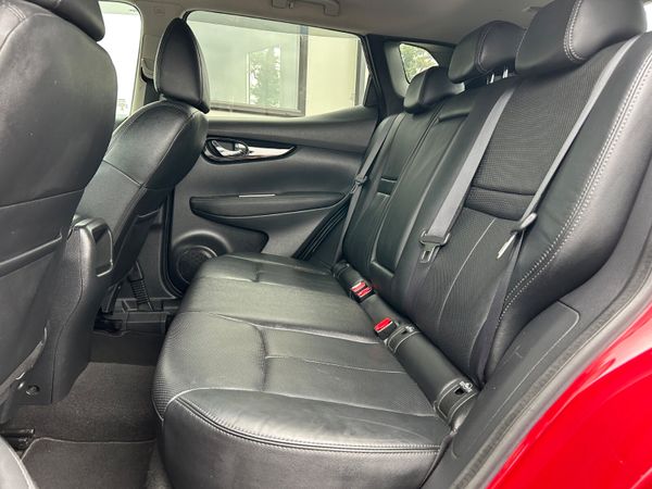 Nissan Qashqai 2017 369560796