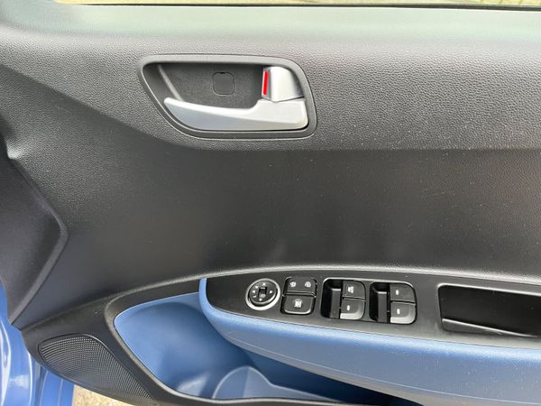 Hyundai i10 1.0 Deluxe 369578119