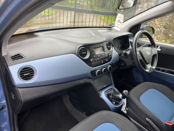 Hyundai i10 1.0 Deluxe 369578111