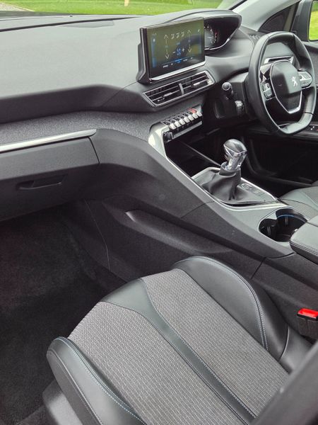 2021 PEUGEOT 3008 1.5HDI ALLURE 369572907