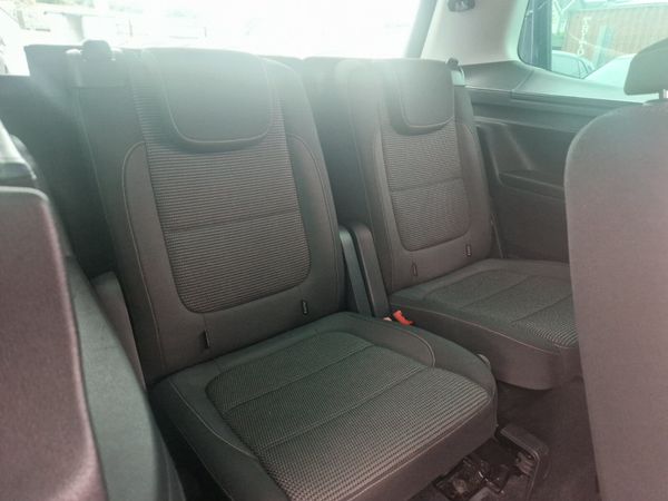 Volkswagen Sharan |Auto| Rear seat entertainment 369589238