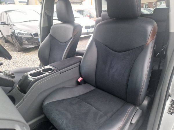Toyota Prius 7 Seater G Pack | Half leather seats 369597570