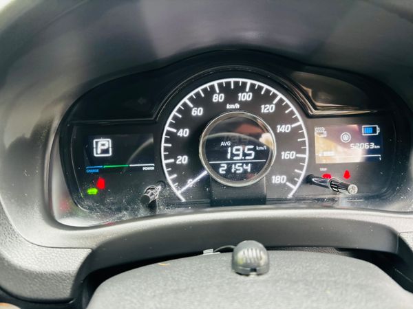 2018/9 182 NISSAN NOTE 1.2 E-POWER X AUTO 369619973