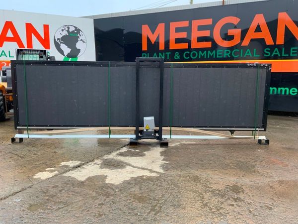 16ft ELECTRIC SLIDING ENTRANCE GATE......4025. 369625238