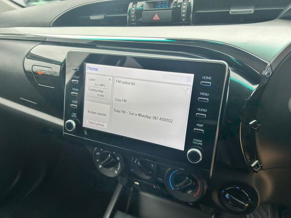 Toyota hilux icon 2.4 **price inc vat** 369627119