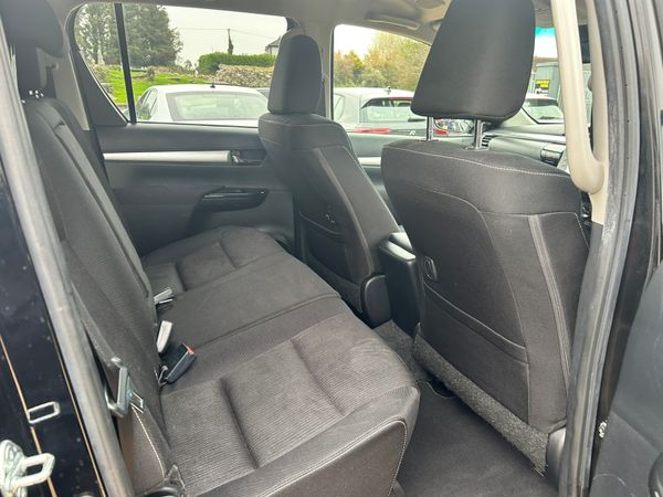 Toyota hilux icon 2.4 **price inc vat** 369627122