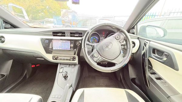 Toyota Auris 1.8 Hybrid 2017 369629066