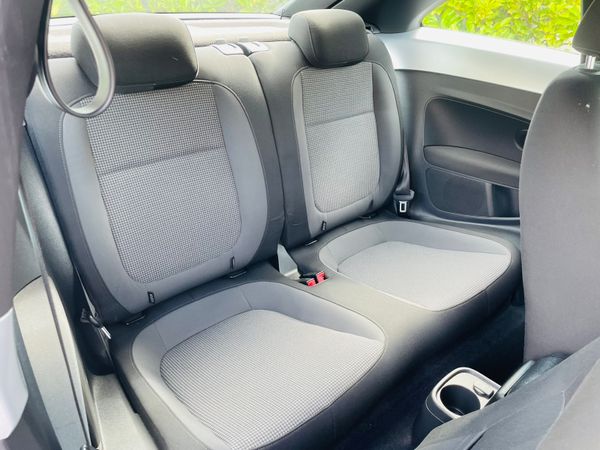 2012/12 VOLKSWAGEN 1.2 DSG AUTOMATIC 369620125