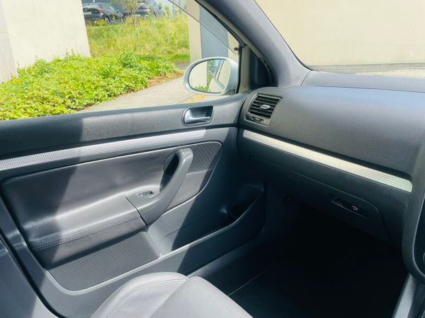 2009  VOLKSWAGEN R32 3.2 VR6 DSG 4 MOTION 369621011