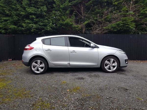 MEGANE TOM TOM... NCT TODAY .. LOW KMS 369634555