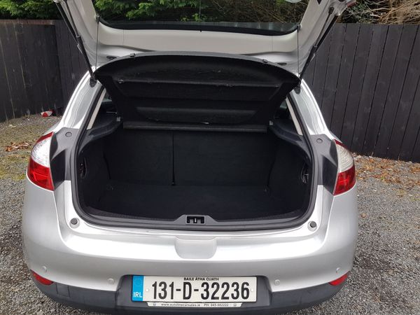 MEGANE TOM TOM... NCT TODAY .. LOW KMS 369634589