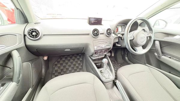 Audi A1 1.0 TFSI Automatic 2015 369630071