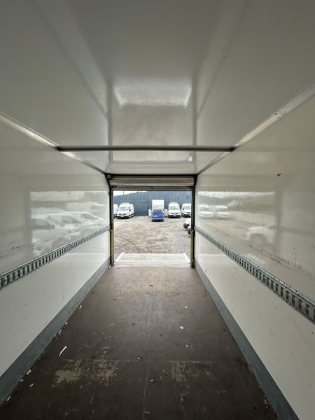 Man TGE Box van 2021 369646805