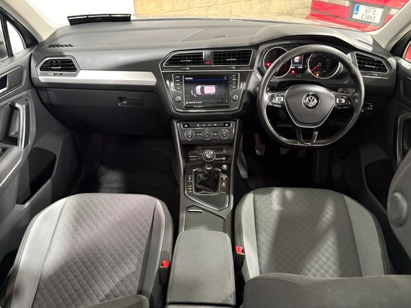 2017 Volkswagen Tiguan Comfortline 2.0 150 Bhp 369649292