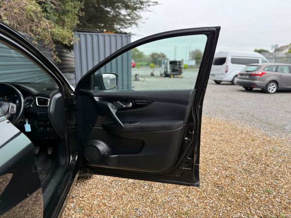 Nissan Qashqai 2015 369654547