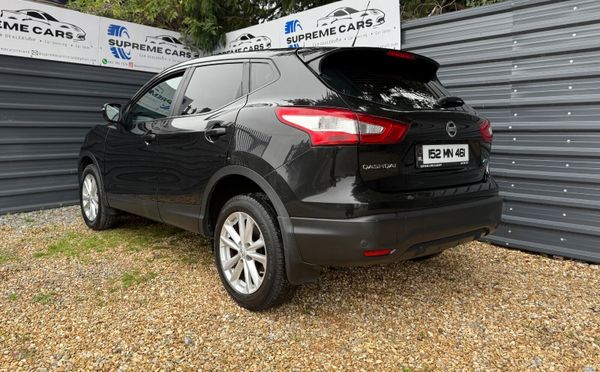 Nissan Qashqai 2015 369654550