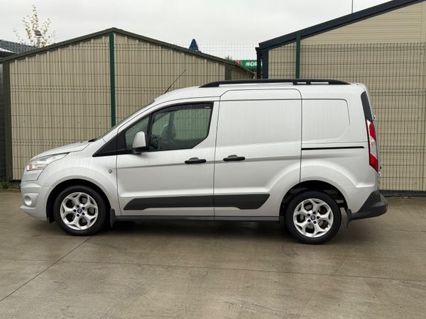 Ford Transit 2015 369652344