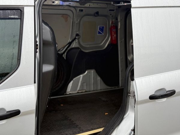 Ford Transit 2015 369652366