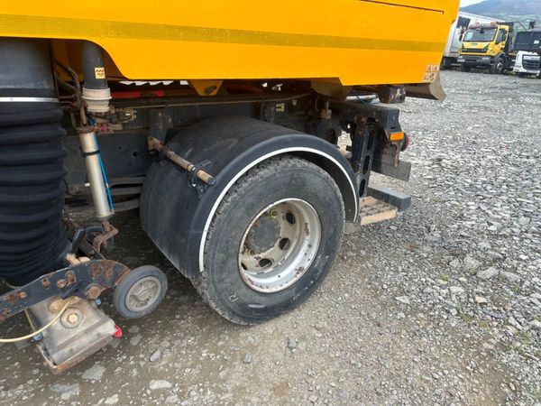 2019 DAF LF...JOHNSTON ROAD SWEEPER...106 KM 369667859