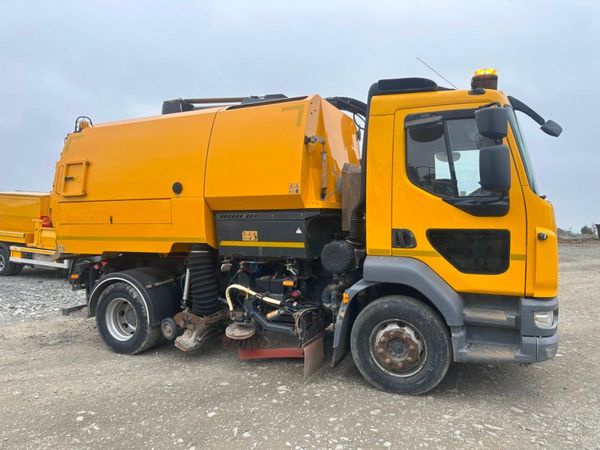 2019 DAF LF...JOHNSTON ROAD SWEEPER...106 KM 369667851