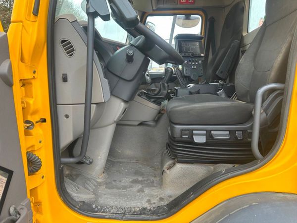 2019 DAF LF...JOHNSTON ROAD SWEEPER...106 KM 369667860