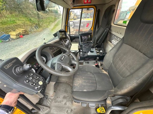 2019 DAF LF...JOHNSTON ROAD SWEEPER...106 KM 369667861