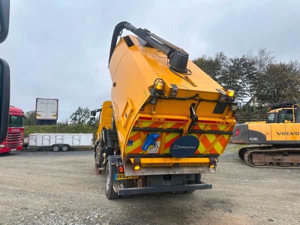 2019 DAF LF...JOHNSTON ROAD SWEEPER...106 KM 369667870