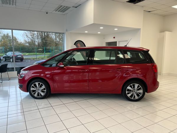 2016 Citroen C4 7 SEATER 369669927
