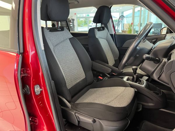 2016 Citroen C4 7 SEATER 369669931