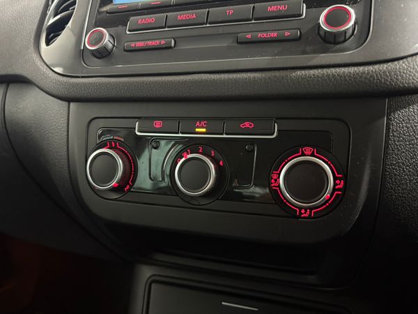 Volkswagen Tiguan Sport 4Motion Auto NCT 11/26 369663137