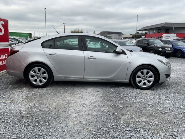 OPEL INSIGNIA 1.6 DIESEL 1 OWNER SPOTLESS 369698251