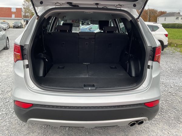 HYUNDAI SANTA-FE 2.2 DIESEL 4WD 7 SEATER SPOTLESS 369698659