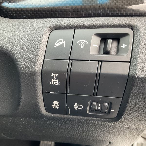 HYUNDAI SANTA-FE 2.2 DIESEL 4WD 7 SEATER SPOTLESS 369698668