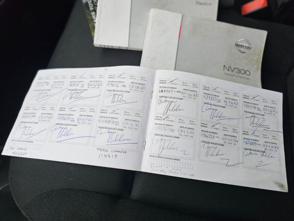 NISSAN NV300 LWB // DOE AND TAX // NO VAT // FSH 369704169