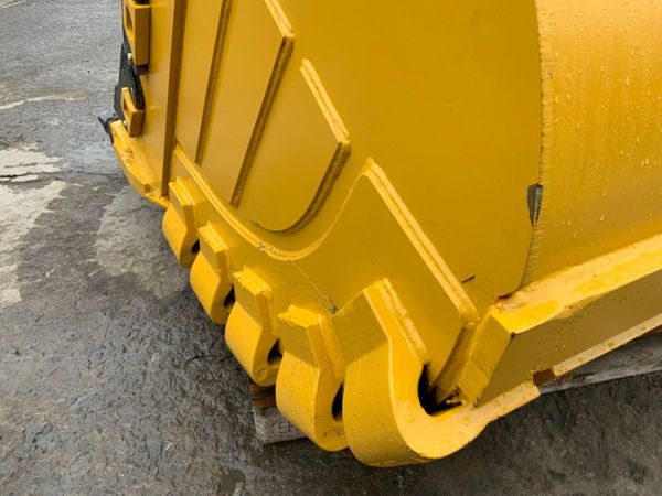 60"  QUARRY / ROCK BUCKET..........100 / 90mm PIN 369735522