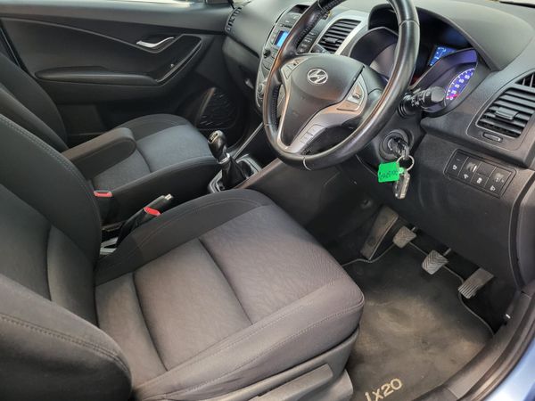 151 Hyundai ix20 LUX 1.4 DIESEL - LOW KMS - 369735865