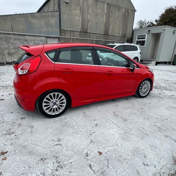 Ford Fiesta 2014 Mint Condition 369739390