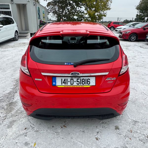 Ford Fiesta 2014 Mint Condition 369739404