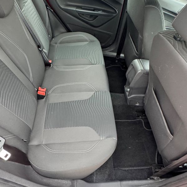 Ford Fiesta 2014 Mint Condition 369739408