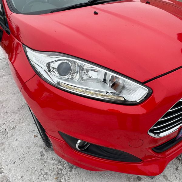 Ford Fiesta 2014 Mint Condition 369739402