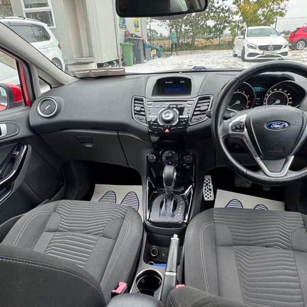 Ford Fiesta 2014 Mint Condition 369739417