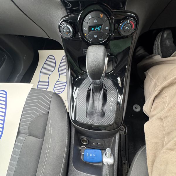 Ford Fiesta 2014 Mint Condition 369739420