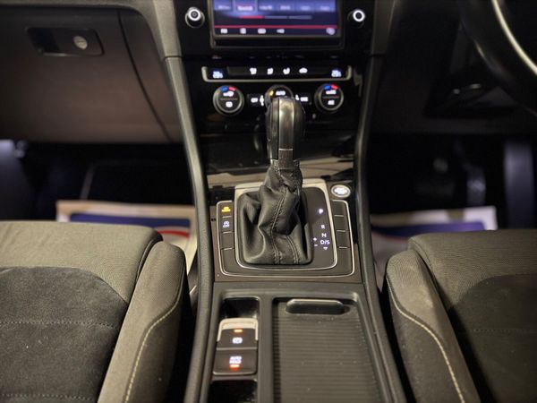 2015 Volkswagen Golf 1.4TSI Highline 369745764