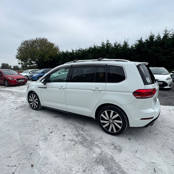 Volkswagen Touran 2016 R-LINE 7 Seater 369741535