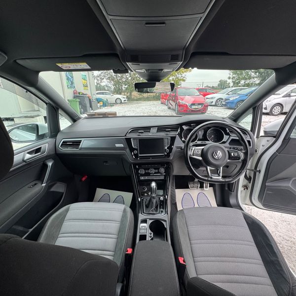 Volkswagen Touran 2016 R-LINE 7 Seater 369741548