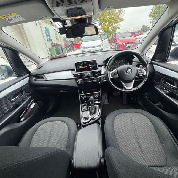 BMW 2-Series 2016 7 Seater 369742137