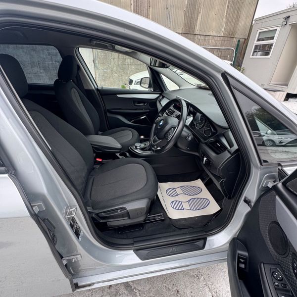 BMW 2-Series 2016 7 Seater 369742133