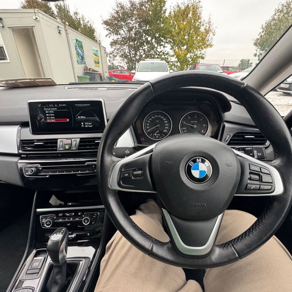BMW 2-Series 2016 7 Seater 369742158