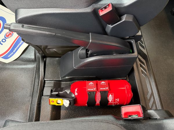 2018 FORD TRANSIT TREND 2.2 17 SEAT 155BHP 369743577